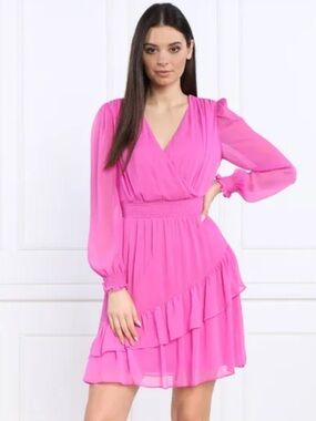 NWT-DKNY fit and flare Long-Sleeve V-Neck Ruffle Dress size 6